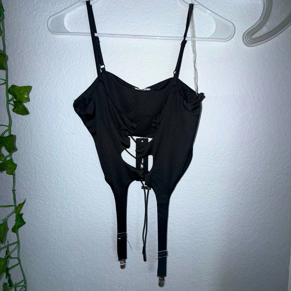 Fashion Nova Lace-Up Top – Size M (NWT)